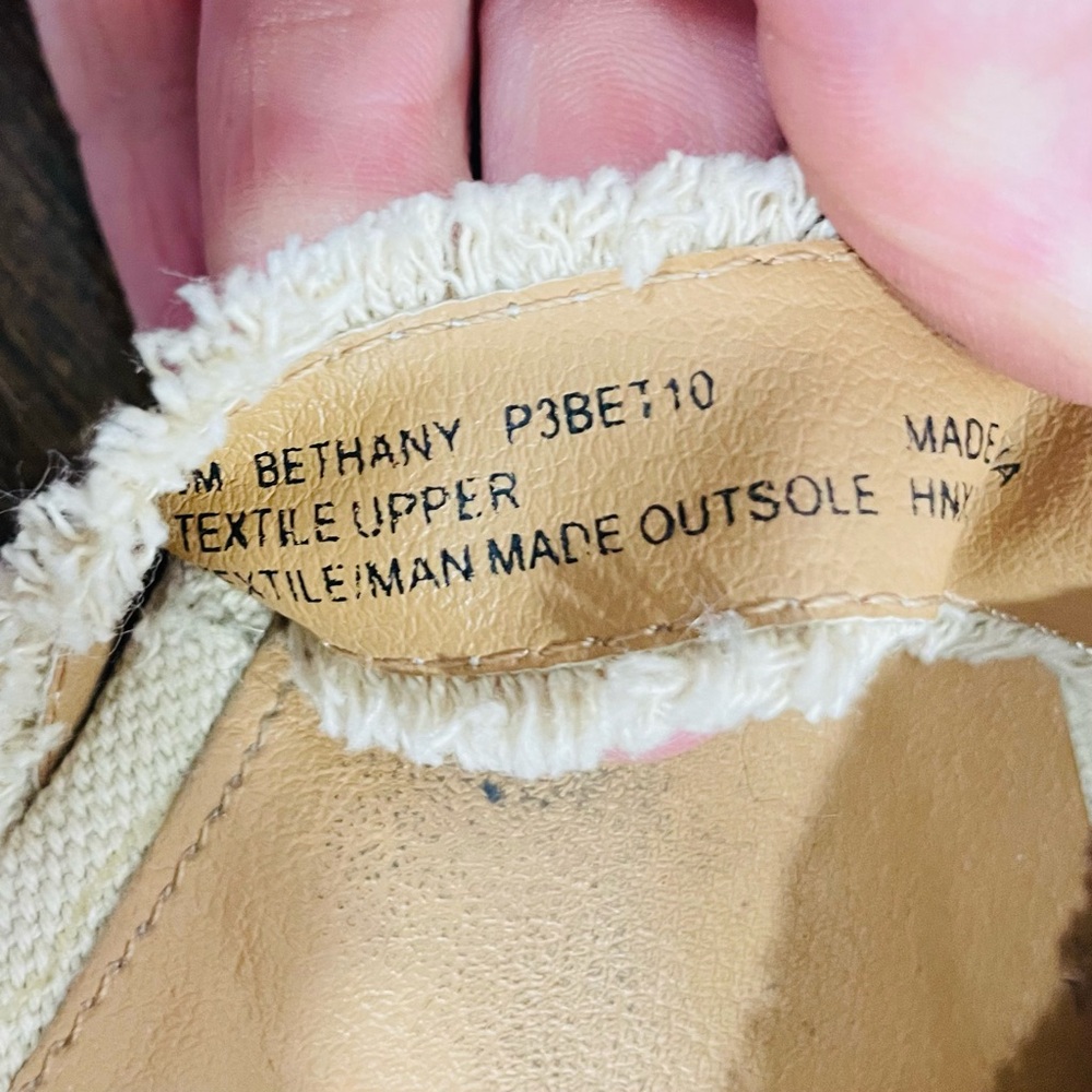 Tommy Bahama Bethany Wedge Heel Sandals Cream Womens Size 8 - Picture 14 of 16